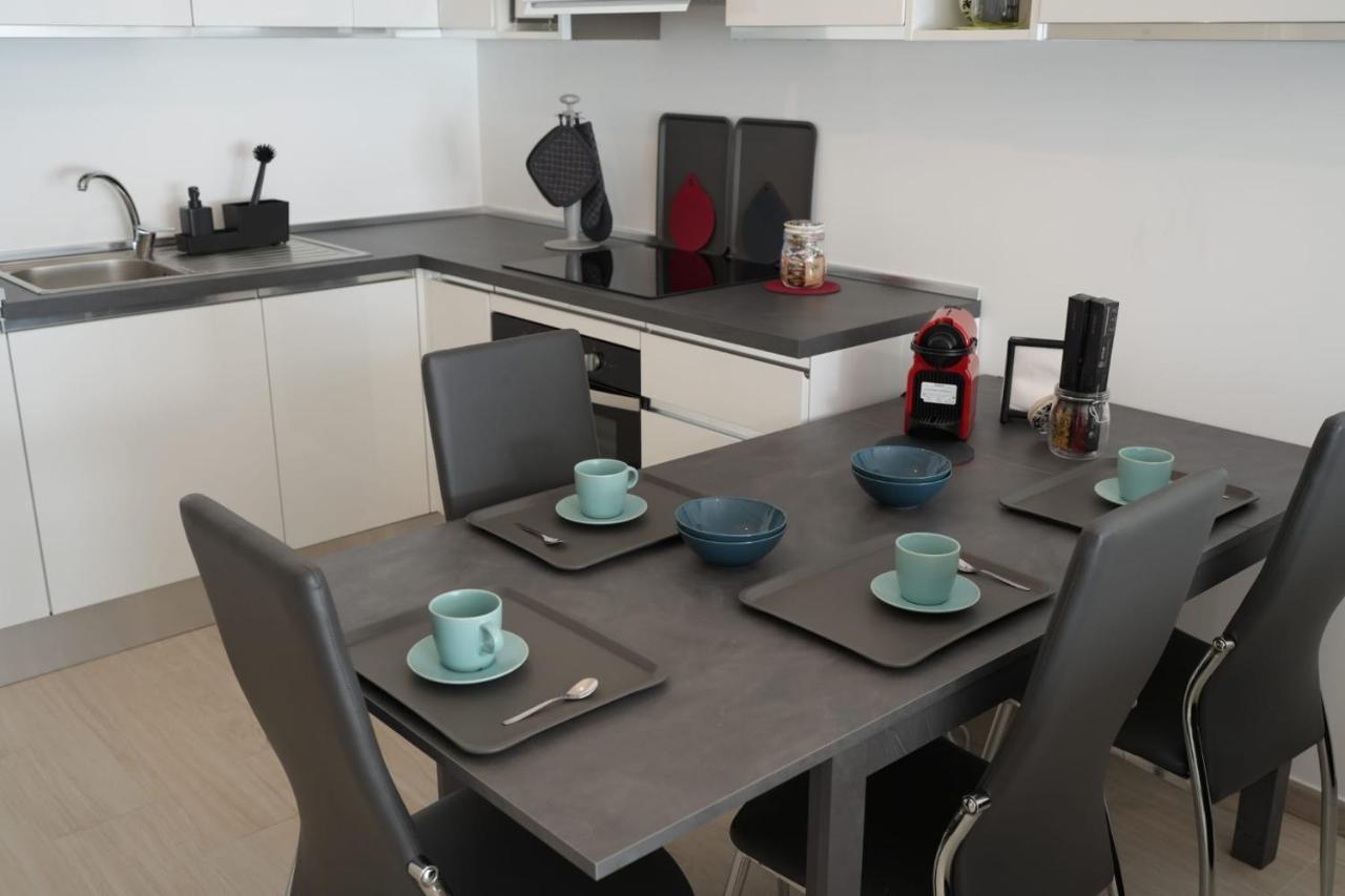 Homega - City Center New Apartment Bari Eksteriør bilde