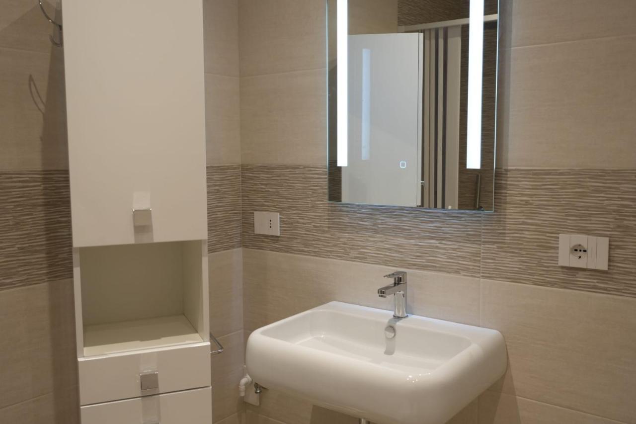 Homega - City Center New Apartment Bari Eksteriør bilde
